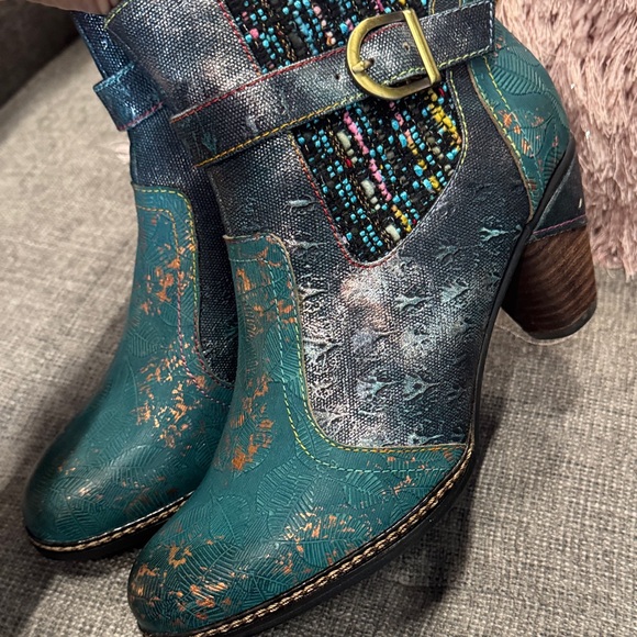 L’Artiste Teal and Multicolor Leather Ankle Boots - Picture 5 of 6